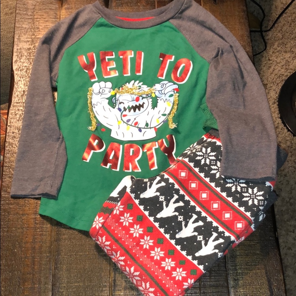 “Yeti to Party” Christmas shirt and jogger pants